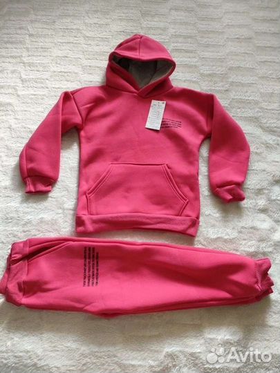 Костюмы спортивные в ассортименте