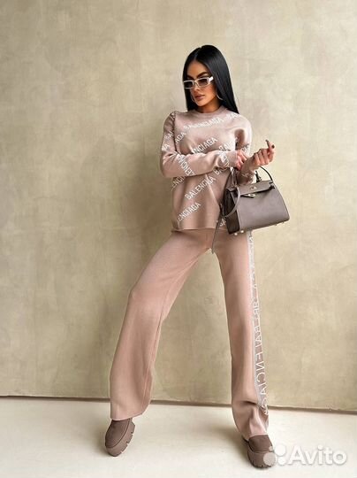 Бомбический костюм двойка в крутом исполнении