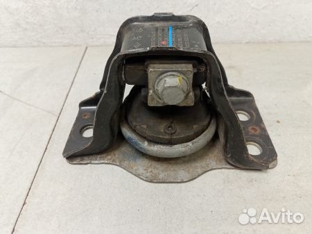 Опора двигателя Рено Sandero 1