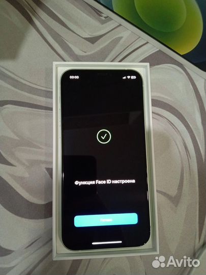 iPhone 12, 64 ГБ