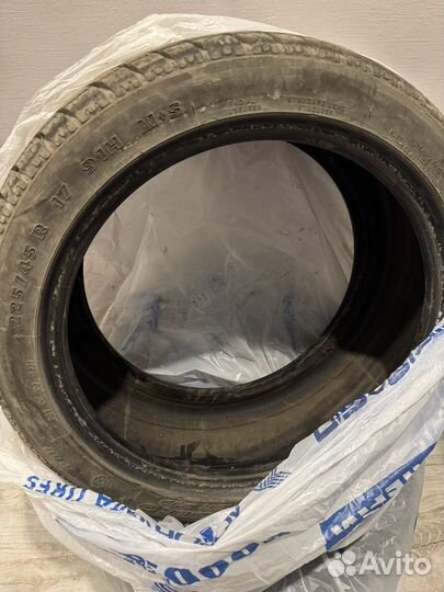 Pirelli Winter Sottozero 210 225/45 R17