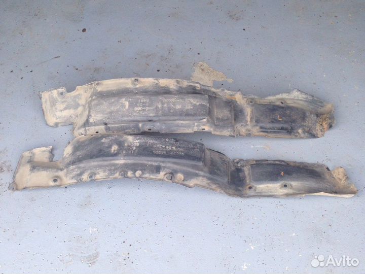 Toyota Land Cruiser J100 Передние подкрылки