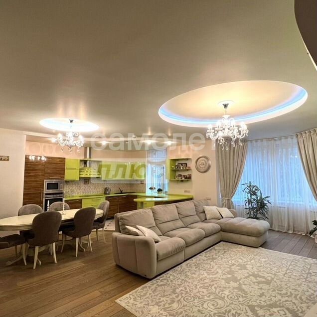 Таунхаус 270 м² на участке 2 сот.