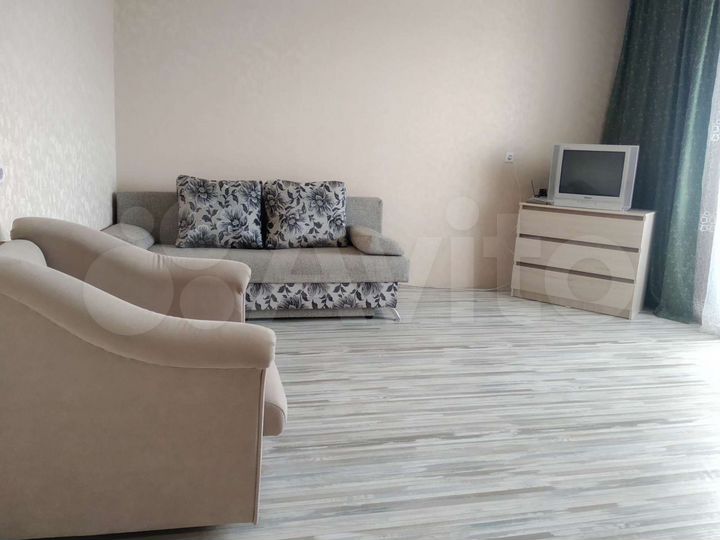 1-к. квартира, 42 м², 3/10 эт.