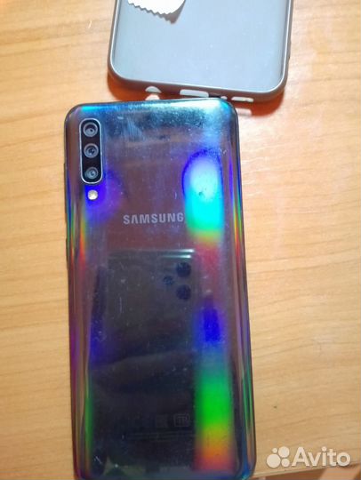 Телефон Samsung galaxy а50