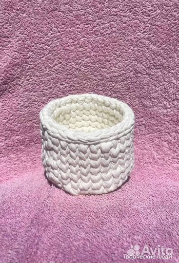 Круглая корзина из пряжи