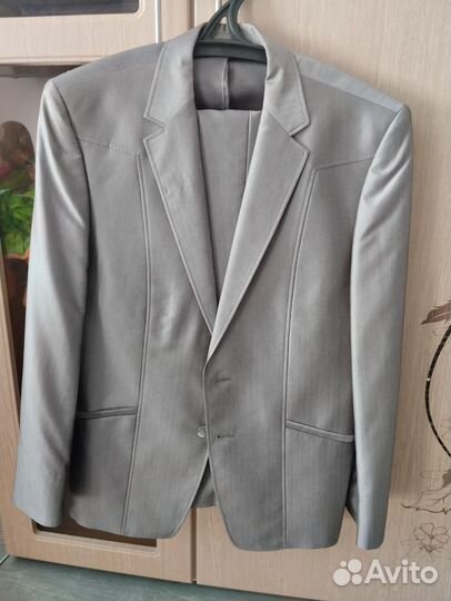 Мужской классический костюм