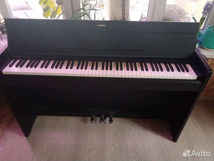 Цифровое пианино yamaha