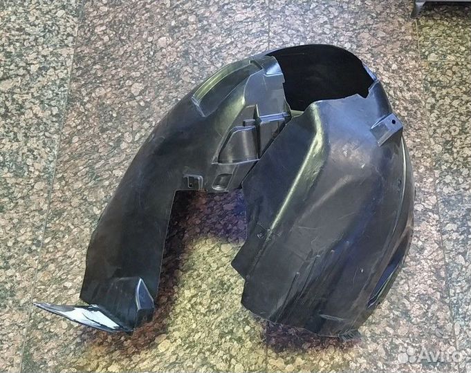 Локер передний правый 51940059 Fiat Doblo 2009