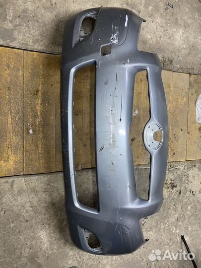 Бампер на Toyota Yaris 2008