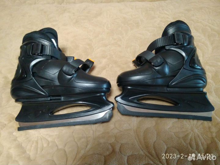 Коньки раздвижные р.29-32. новые