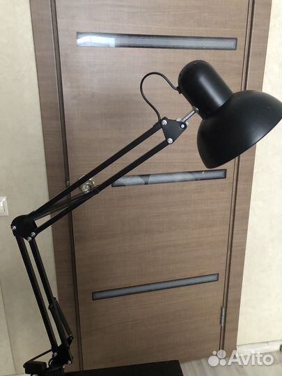 Лампа настольная