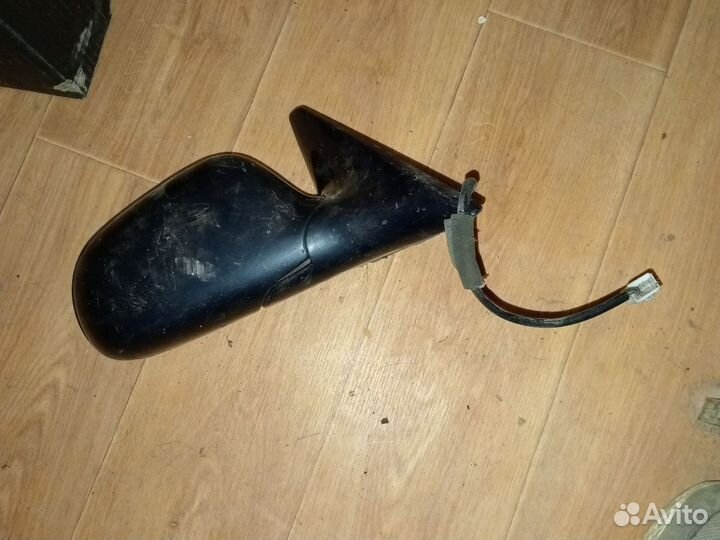 Зеркало правое Мазда 626