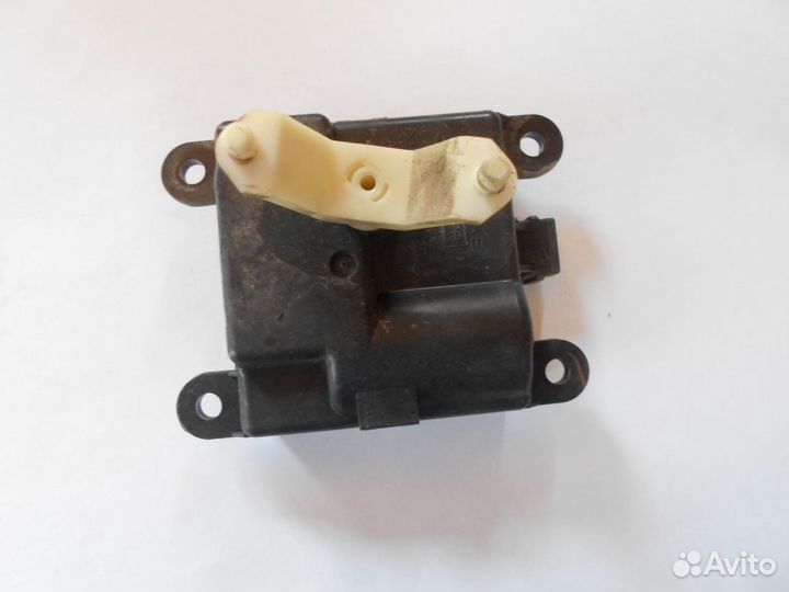 Моторчик заслонки отопителя для Nissan Primera P12