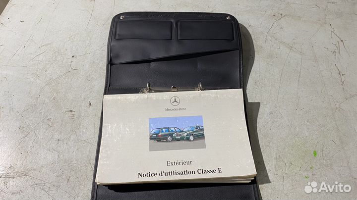 Книжка для документов Mercedes Benz W210