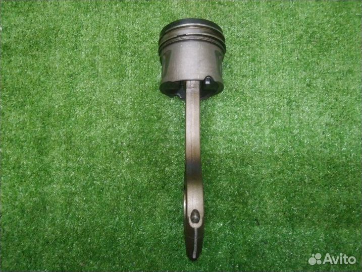 Шатун с поршнем Land Rover Discovery 3 L319 276DT