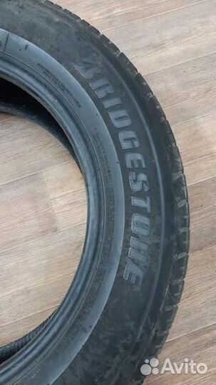 Bridgestone Dueler H/T 688 225/65 R17