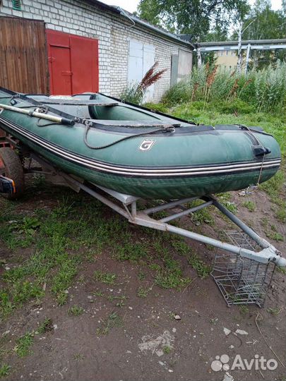 Продам лодку гольфстрим 365