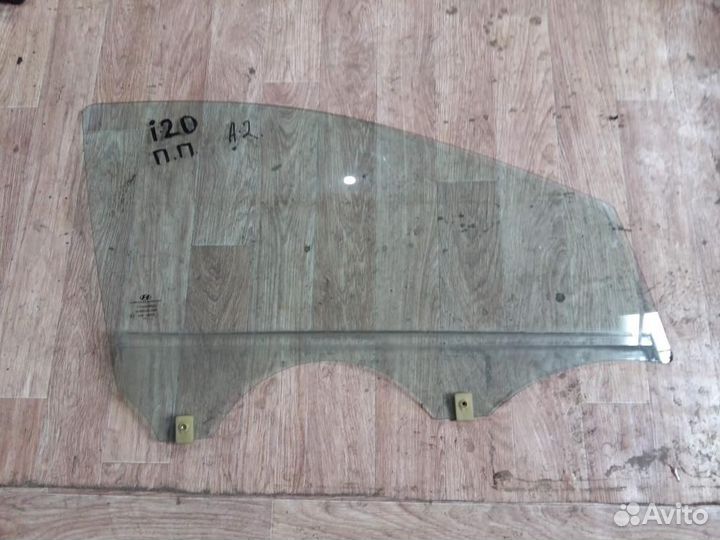 Стекло двери передней правой Hyundai i20 2008-2014