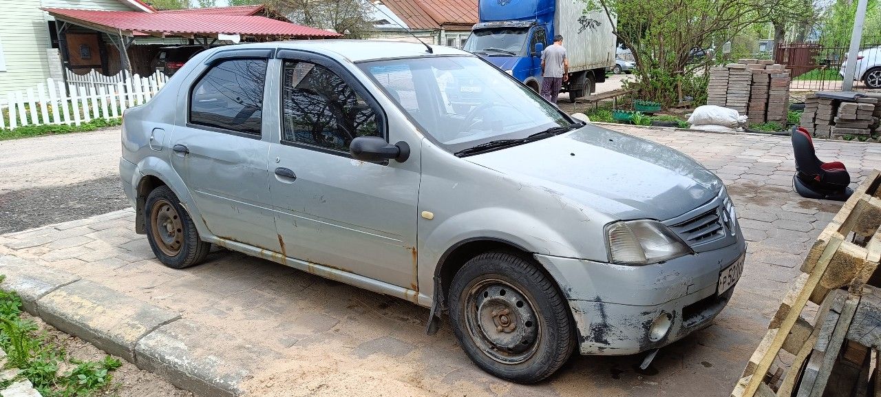 Renault Logan: фото владельца