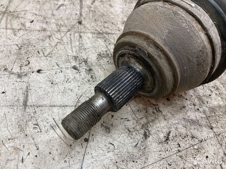 Привод передний левый Volkswagen Bora