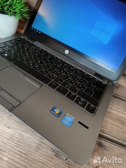 Ноутбук HP Elitebook 820