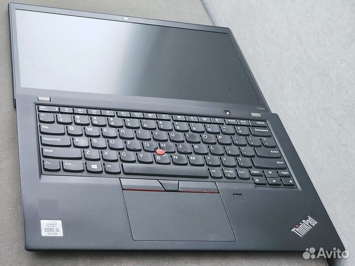 Тонкий легкий 4-ядерный ThinkPad X390 TN i5-10210U