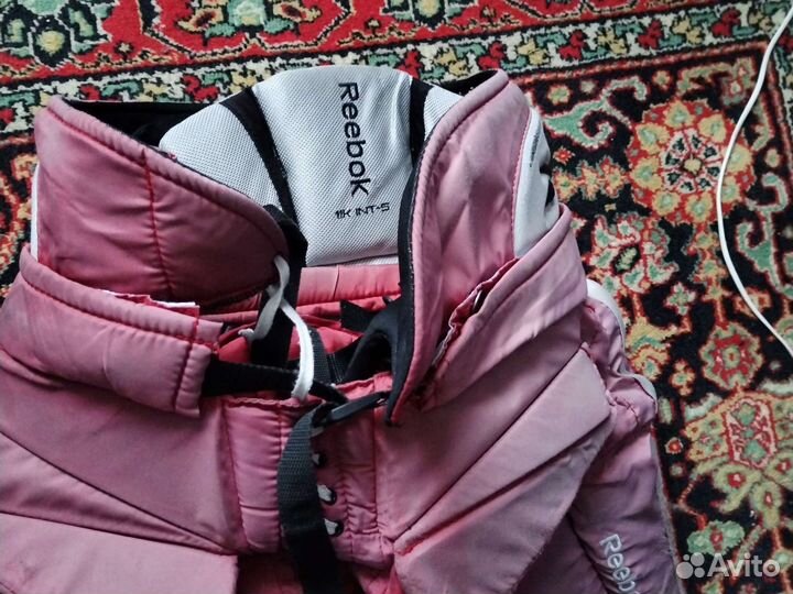 Хоккейная вратарская форма