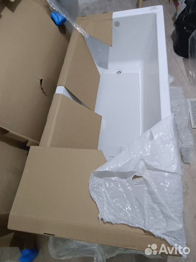 Ванна с дефектом