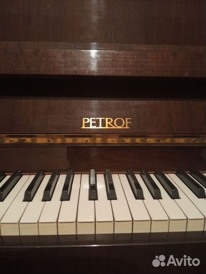 Пианино петроф Petrof