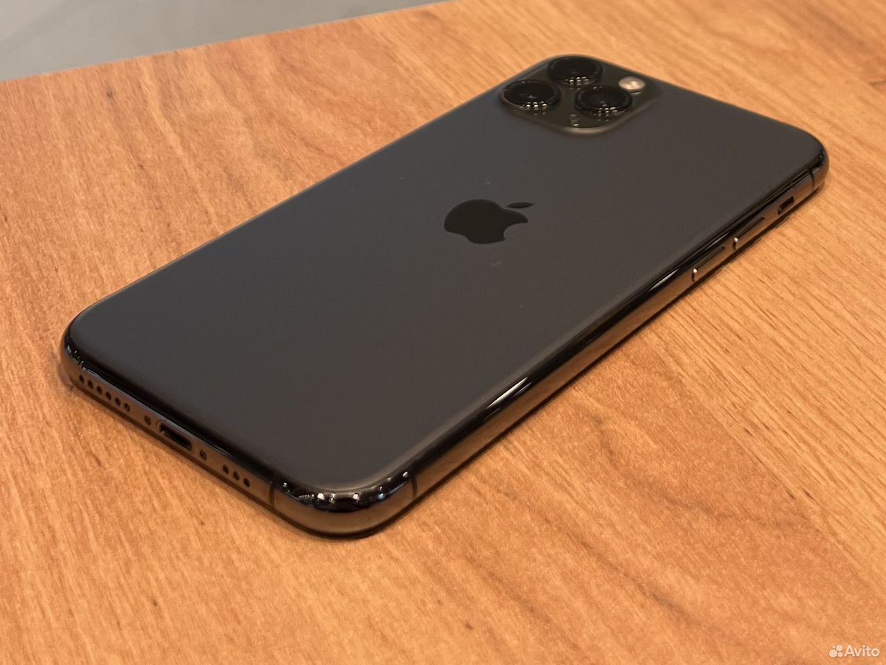 iPhone 11 Pro Max, 64 ГБ, SIM + eSIM