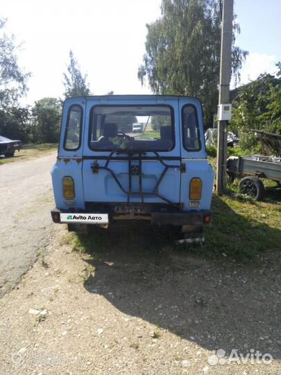 Aro 24 2.5 МТ, 1990, 999 999 км