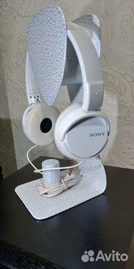 Держатель наушников