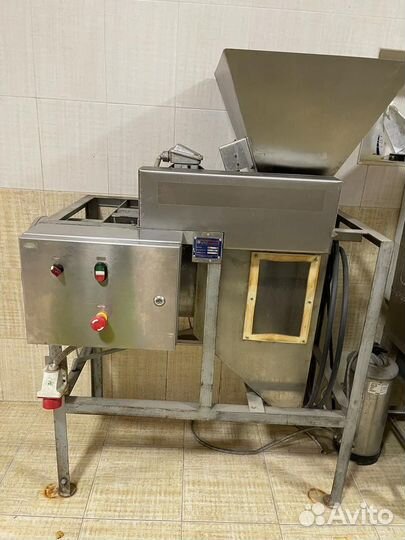 Машина для измельчения ореха