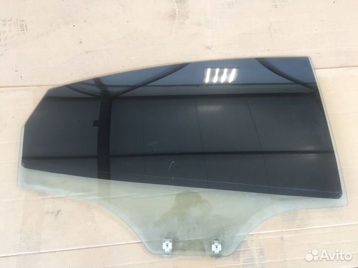 Стекло заднее правое Hyundai Solaris 1 (5804)