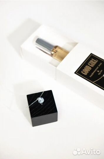 Подарочный набор духи + подвеска новый