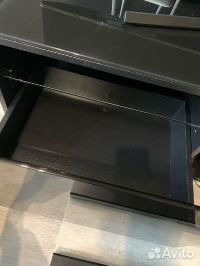 Тумба под телевизор черная (стекло)