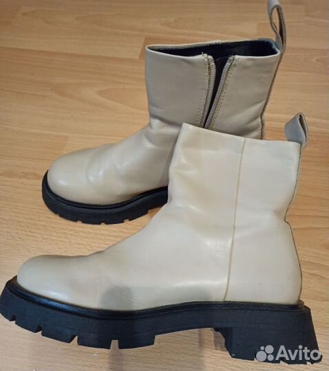 Ботинки zara натурал. кожа 39 размер Демисезон