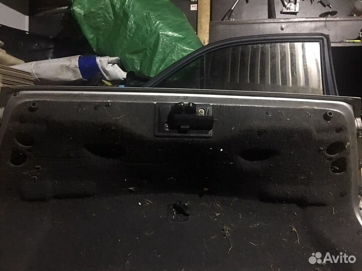 Крышка багажника мерседес 210