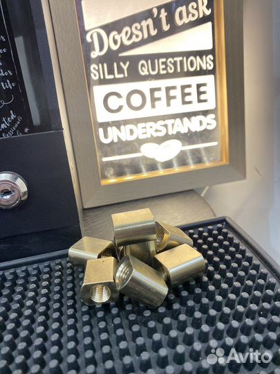 Лифт гайка редуктора для кофемашин Delonghi