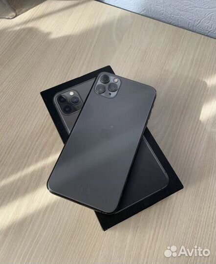 iPhone 11 Pro Max, 64 ГБ