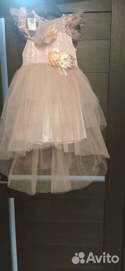 Платье для девочки нарядное