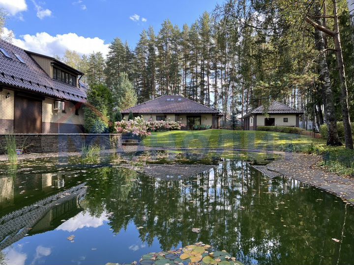 Дом 180 м² на участке 34 сот.