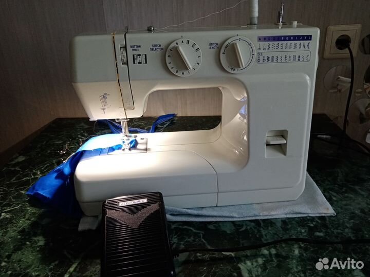 Швейная машинка бу электрическая