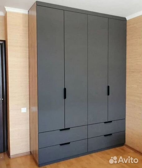 Шкаф на заказ от Фабрики