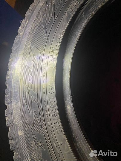 Toyo Observe GSi-5 225/60 R17 99Q