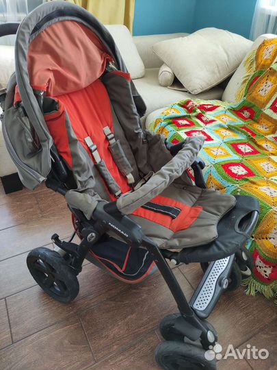 Прогулочная коляска