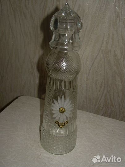 Бутылки различных форм и упаковки