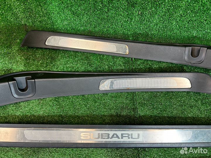 Накладки на пороги Subaru Legacy BP5 B13 2007г