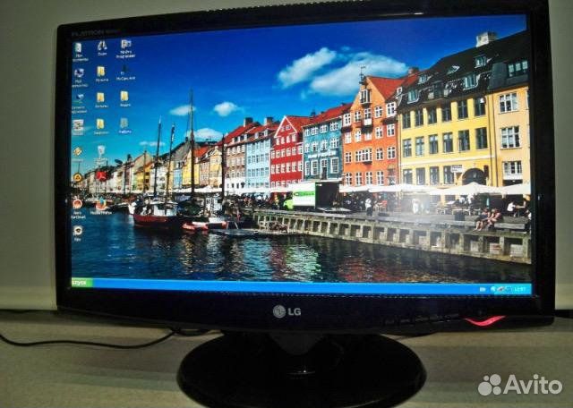 LG Flatron W2243T-PF